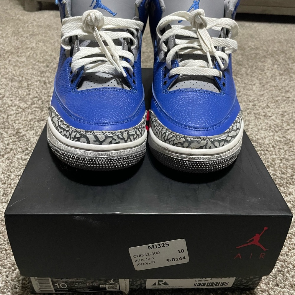 Air Jordan 3 Retro “Varsity Royal Cement”